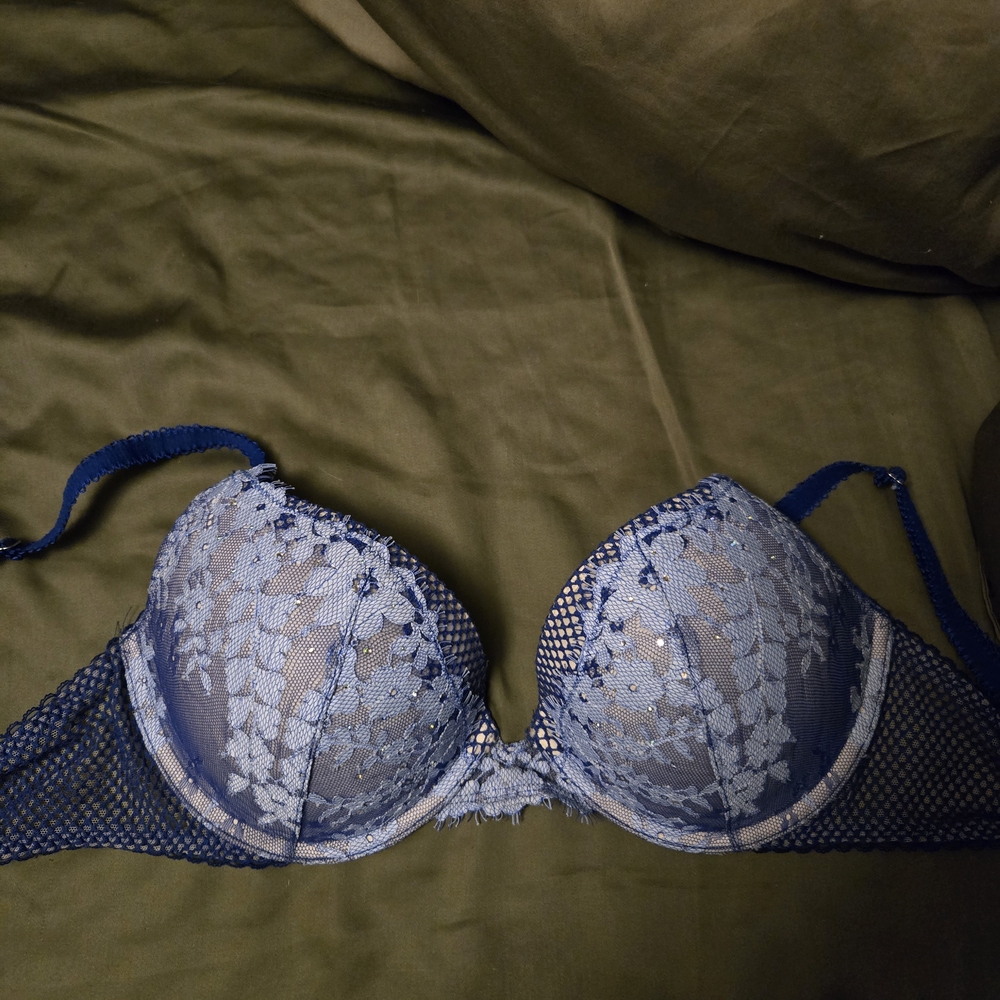 Victoria's Secret Blue Lace Underwire Bra